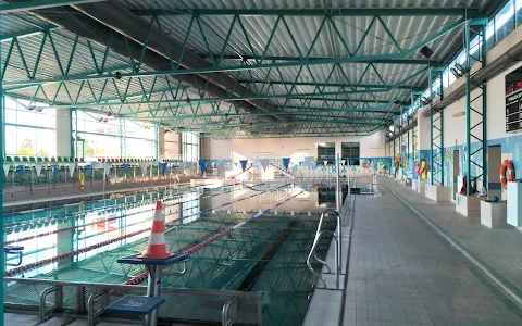 MOSiR: Indoor swimming pool image
