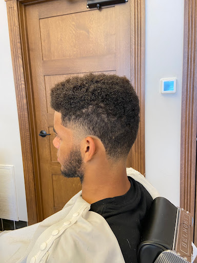 Barber Shop «Pleasant Hills Barber Shop», reviews and photos, 21 Old Clairton Rd, Pleasant Hills, PA 15236, USA