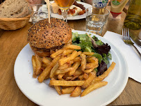 Hamburger du Restaurant de tapas Le Petit Mas à Nîmes - n°13