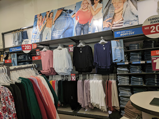 Clothing Store «Old Navy», reviews and photos, 11159 183rd St, Cerritos, CA 90703, USA