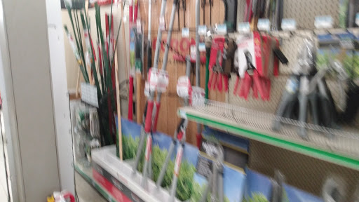 Home Improvement Store «Tractor Supply Co.», reviews and photos, 100 W Ardice Ave #1, Eustis, FL 32726, USA