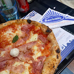 Photo n°5 de l'avis de An.i fait le 13/12/2021 à 16:10 sur le  Sorbillo Gourmand Roma Rinascente à Rome