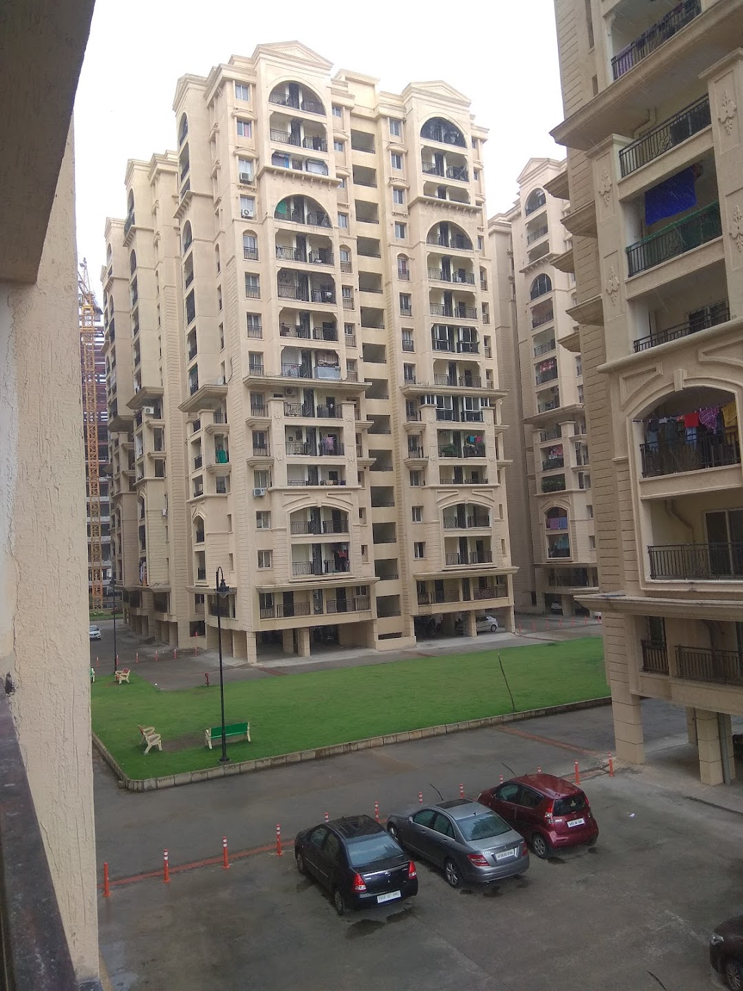 परवेज अहमद इलेक्ट्रिशियन