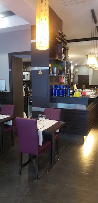 Atmosphère du Restaurant asiatique Maison Wok à Neuilly-sur-Seine - n°8