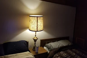 Bennett's Motel image