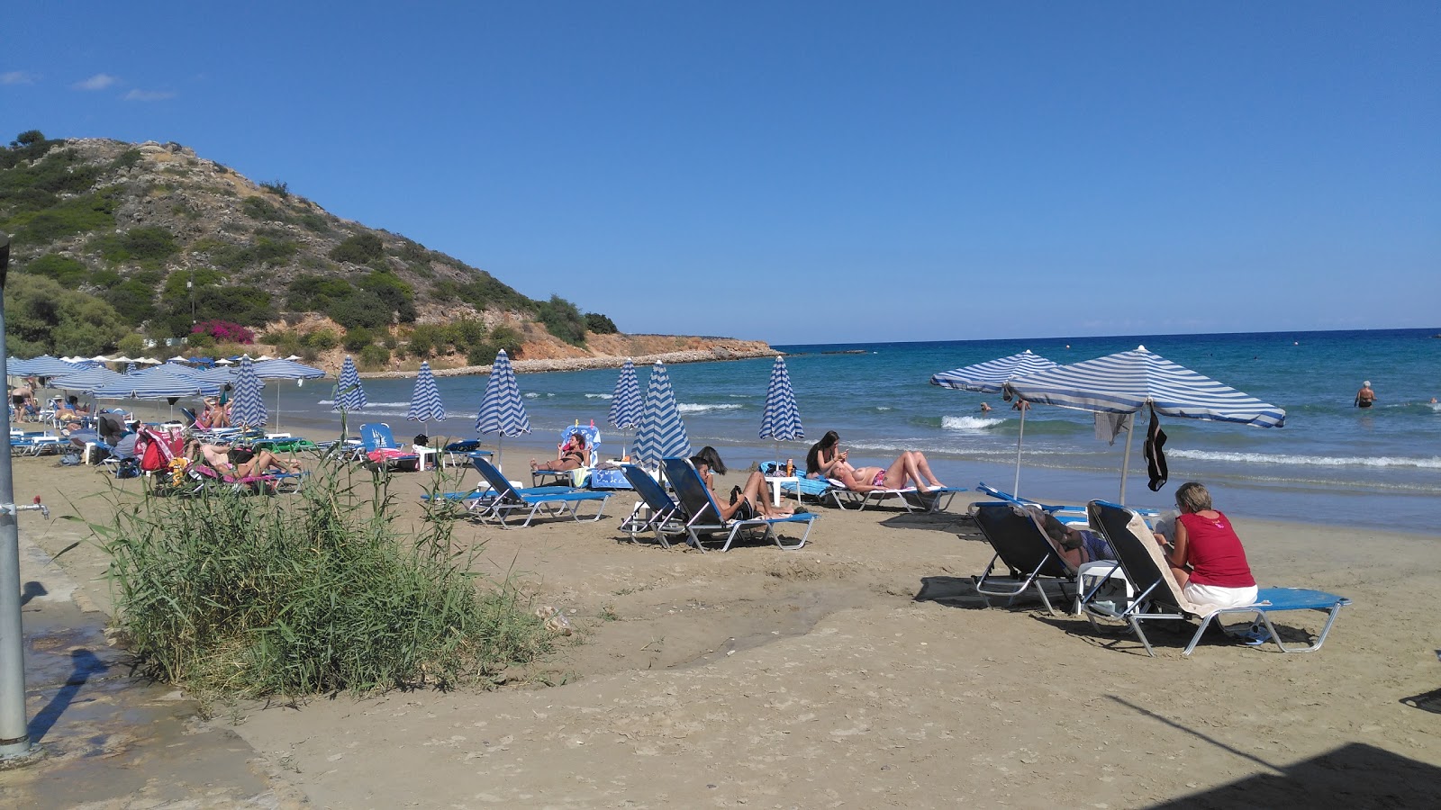 Fotografie cu Plaja Almyros zonele de facilități