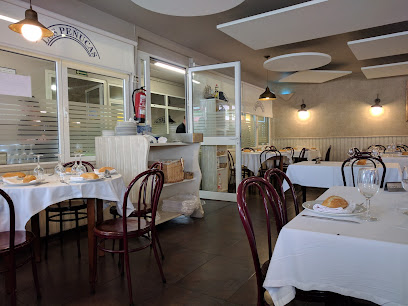 Restaurante Los Peñucas - C. Marqués de la Ensenada, 35, 39009 Santander, Cantabria, Spain