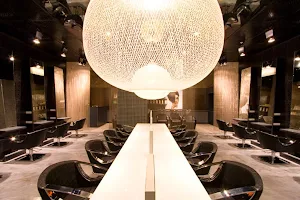 Luxe Concept Salon image