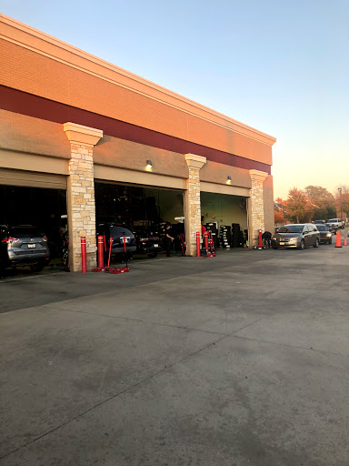 Tire Shop «Discount Tire Store - Keller, TX», reviews and photos, 1701 S Main St, Keller, TX 76248, USA