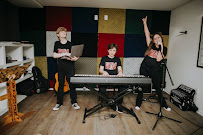 Moon Magnet Music School