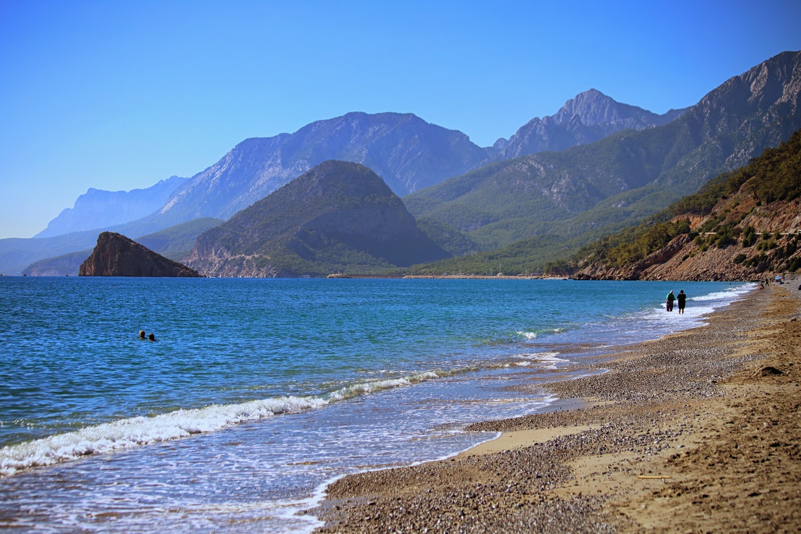 Zdjęcie Sarisu Beach-Picnic Area - popularne miejsce wśród znawców relaksu