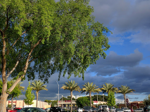 Shopping Mall «Roseville Square Shopping Center», reviews and photos, 413 Roseville Square, Roseville, CA 95678, USA