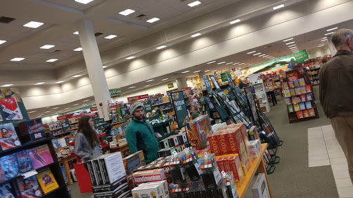 Book Store «Barnes & Noble», reviews and photos, 58 S 32nd St, Camp Hill, PA 17011, USA