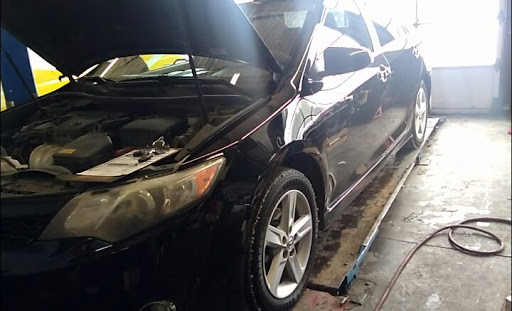 Auto Repair Shop «Meineke Car Care Center», reviews and photos, 2401 Westown Pkwy, West Des Moines, IA 50266, USA