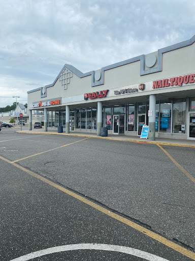 Sally Beauty, 999 Montauk Hwy, Shirley, NY 11967, USA, 
