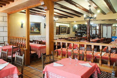 RESTAURANTE  LA TAURINA  RIAZA - Plaza mayor, número 6, 40500 Riaza, Segovia, Spain