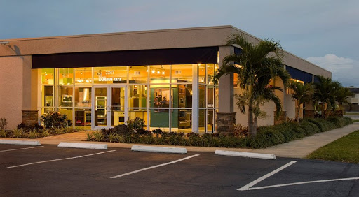 Appliance Store «Famous Tate Appliance & Bedding Center», reviews and photos, 3347 Henderson Blvd, Tampa, FL 33609, USA