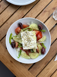 Salade grecque du Restaurant grec Tzeferakos à Paris - n°5
