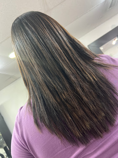 Hair Salon «LE HAIR Salon & Color Bar», reviews and photos, 8236 W Flagler St, Miami, FL 33144, USA