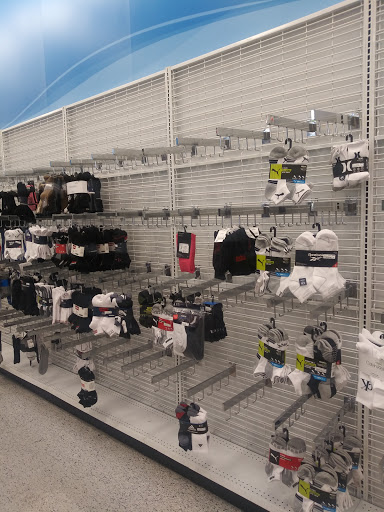 Clothing Store «Ross Dress for Less», reviews and photos, 4240 Kearny Mesa Rd, San Diego, CA 92111, USA