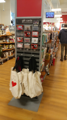 Department Store «T.J. Maxx», reviews and photos, 20 Chapel View Blvd, Cranston, RI 02920, USA