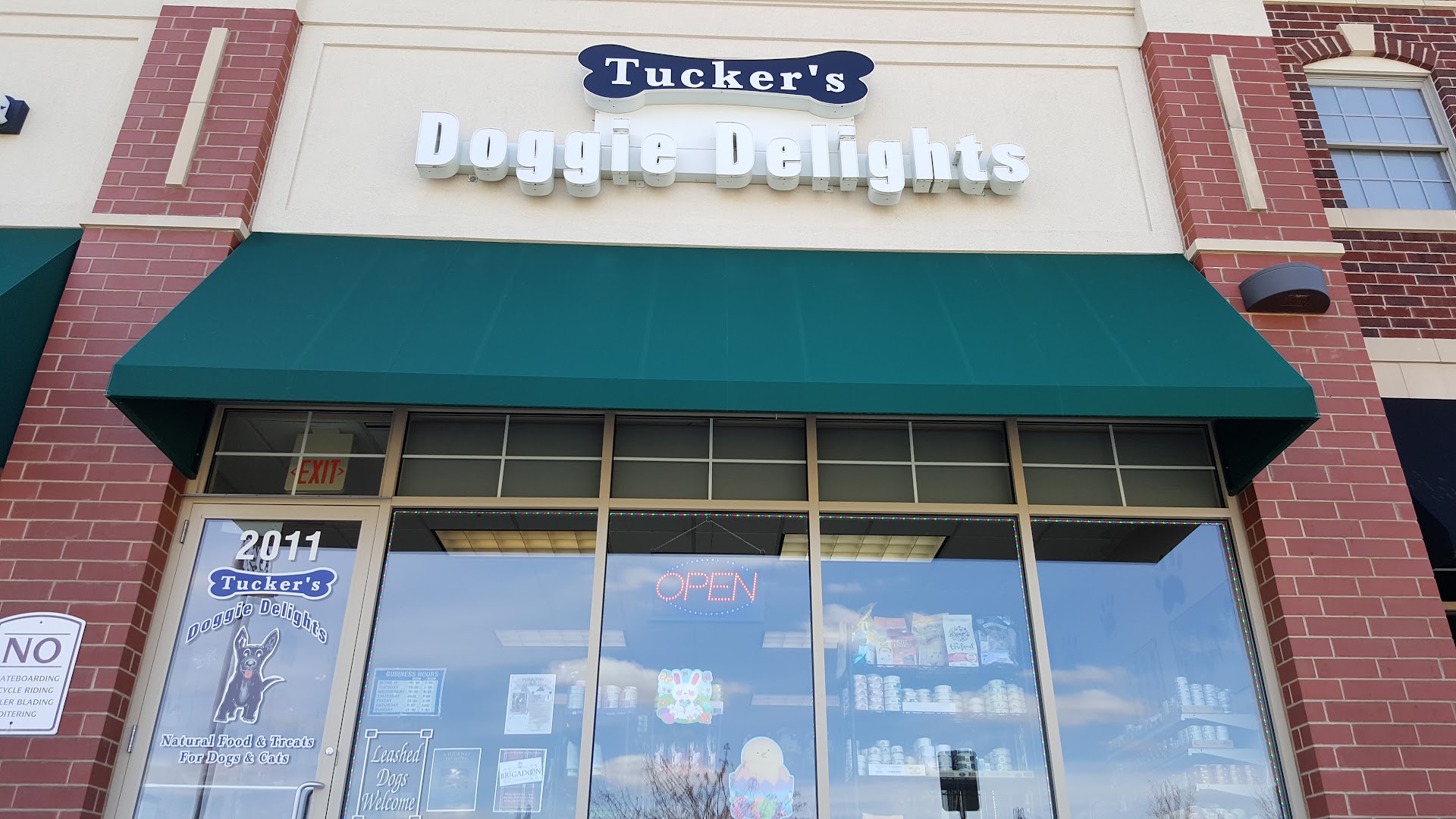 Tucker's Doggie Delights