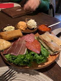 Charcuterie du Restaurant serbe Zavicaj - Au Pays Natal à Paris - n°9