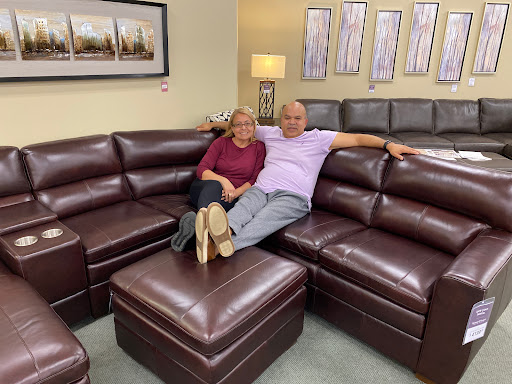 Furniture Store «Raymour & Flanigan Furniture and Mattress Store», reviews and photos, 895 E Gate Blvd, Garden City, NY 11530, USA