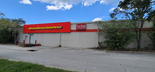 Auto Parts Store «Pep Boys Auto Service & Tire», reviews and photos, 13015 Seminole Blvd Suite 1, Largo, FL 33778, USA