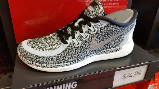 Clothing Store «Nike Factory Store», reviews and photos, 2910 W Loop 289 #805, Lubbock, TX 79407, USA