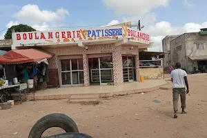 Boulangerie rond point des Parcelles Assainies image