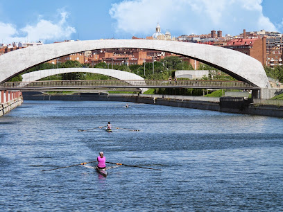 Remo Madrid River - Embarcadero Madrid Río. Parque, Vado de Santa Catalina, Río, Km. 6, 8, 28045 Madrid, Spain