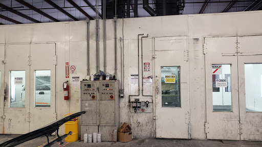 Auto Body Shop «Service King Collision Repair of North Dallas», reviews and photos, 10720 N Central Expy, Dallas, TX 75231, USA