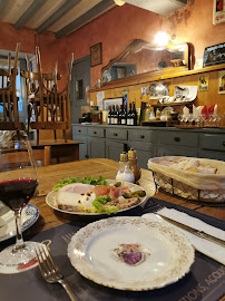 Plats et boissons du Restaurant français Auberge la Broc Assiette à Charnay - n°2