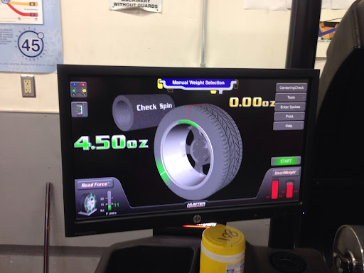 Tire Shop «Discount Tire Store - Tacoma, WA», reviews and photos, 1029 N Pearl St, Tacoma, WA 98406, USA