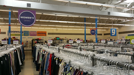 Thrift Store «91st & Northern Goodwill Retail Store & Donation Center», reviews and photos