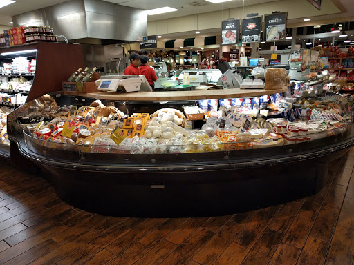 Grocery Store «The Fresh Market», reviews and photos, 1320 McFarland Blvd E #100, Tuscaloosa, AL 35401, USA