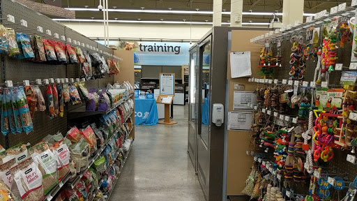 Pet Supply Store «Petco Animal Supplies», reviews and photos, 3060 Evans St #105, Greenville, NC 27834, USA