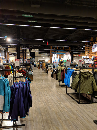 Shopping Mall «Lynnhaven Mall», reviews and photos, 701 Lynnhaven Pkwy, Virginia Beach, VA 23452, USA