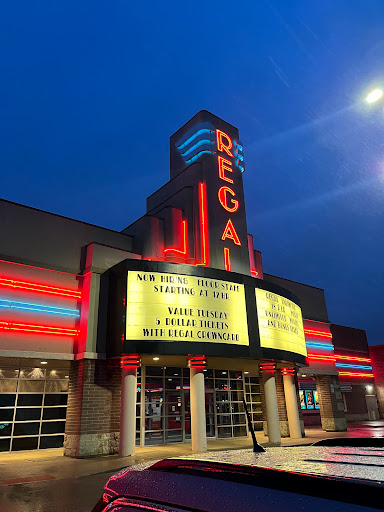 Movie Theater «Regal Cinemas Middleburg Town Square 16», reviews and photos, 18348 Bagley Rd, Middleburg Heights, OH 44130, USA