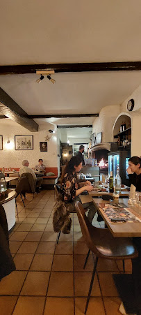 Atmosphère du Café et restaurant de grillades Restaurant Du Théâtre à Sanary-sur-Mer - n°16
