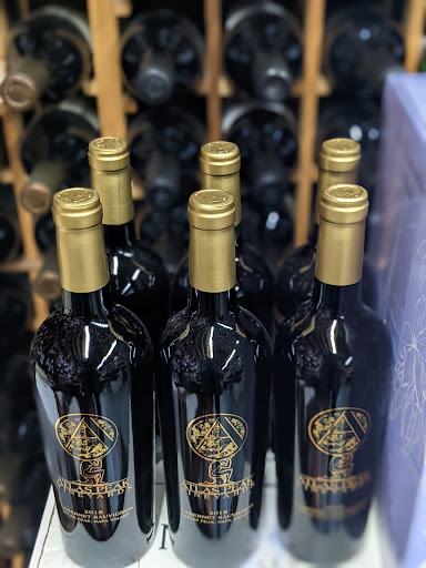 Liquor Store «Main Street Party Store», reviews and photos, 201 N Main St, Ann Arbor, MI 48104, USA