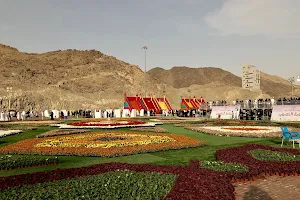 Muzdalifah Garden image