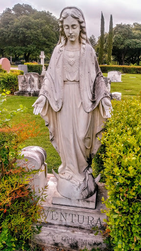 Funeral Home «Calvary Hill Funeral Home», reviews and photos, 3235 Lombardy Ln, Dallas, TX 75220, USA