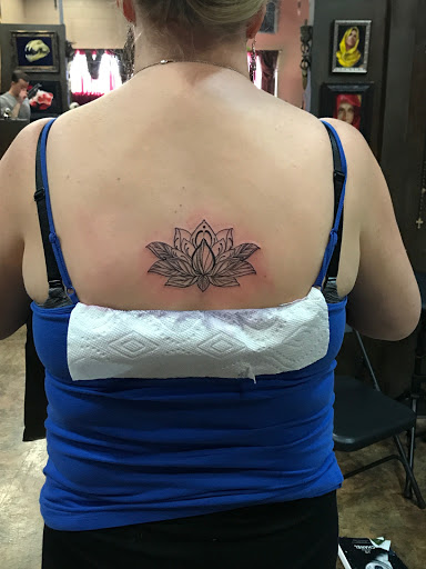 Tattoo Shop «Divinity Tattoo», reviews and photos, 2126 E Cactus Rd, Phoenix, AZ 85022, USA