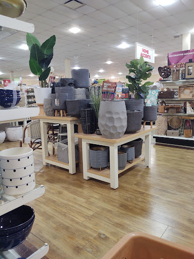 Department Store «HomeGoods», reviews and photos, 1065 Hanes Mall Blvd, Winston-Salem, NC 27103, USA