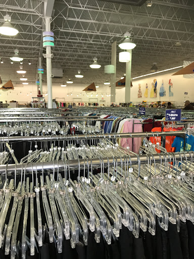 Thrift Store «Goodwill Tamiami Superstore», reviews and photos
