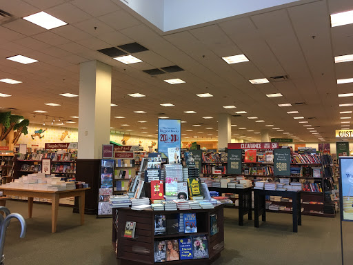 Book Store «Barnes & Noble», reviews and photos, 20600 N Rand Rd, Deer Park, IL 60010, USA