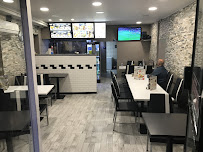 Atmosphère du Restauration rapide Kebab istanbul St Symphorien D’ozon à Saint-Symphorien-d'Ozon - n°9