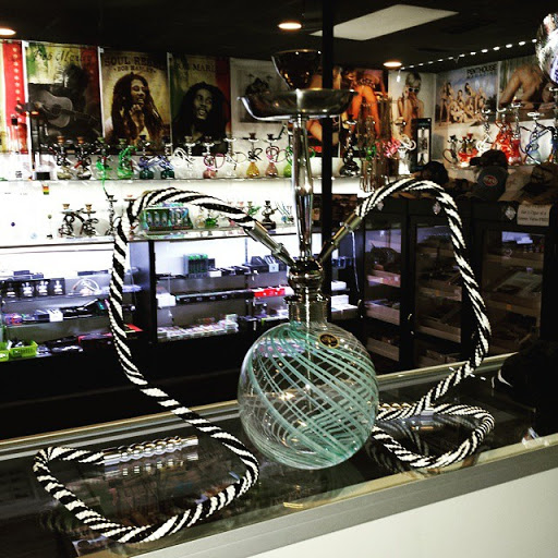 Tobacco Shop «The Wild Side Smoke Shop», reviews and photos, 229 W Hickory St, Denton, TX 76201, USA